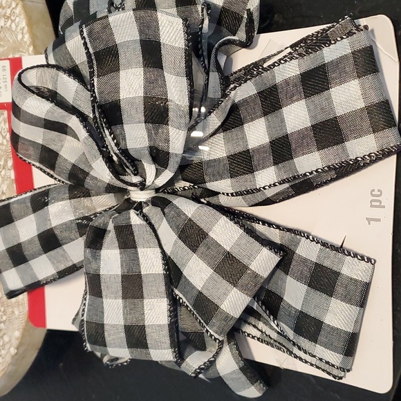 NEW Bundle Black & White Buffalo Check Bows and Ribbon - Picture 2 of 3